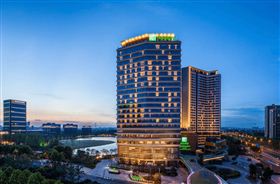 3. 南京上秦淮假日酒店（南京）.png